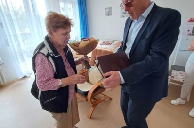 Gratulace květnovým oslavencům spojená s návštěvou primátora PhDr. Ing. Petra Nedvědického